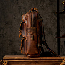 Lade das Bild in den Galerie-Viewer, Men&#39;s Large Capacity Retro Outdoor Travel Leather Backpack
