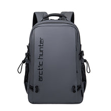 Lade das Bild in den Galerie-Viewer, Large Capacity Men&#39;s Waterproof Daily Commuter Backpack
