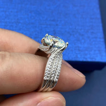 Lade das Bild in den Galerie-Viewer, Sunite 5,0 ct 3,0 ct blau rot Moissanite Diamantring für Frauen Männer Geschenk Verlobung s925 Silber Rubin Sapphire Smaragd
